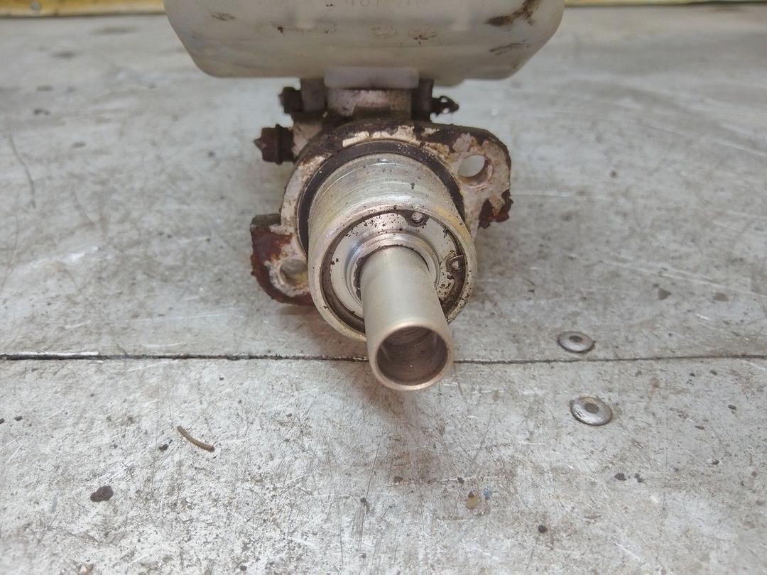 Цилиндр тормозной главный 79HRDR Peugeot 306 купить с доставкой