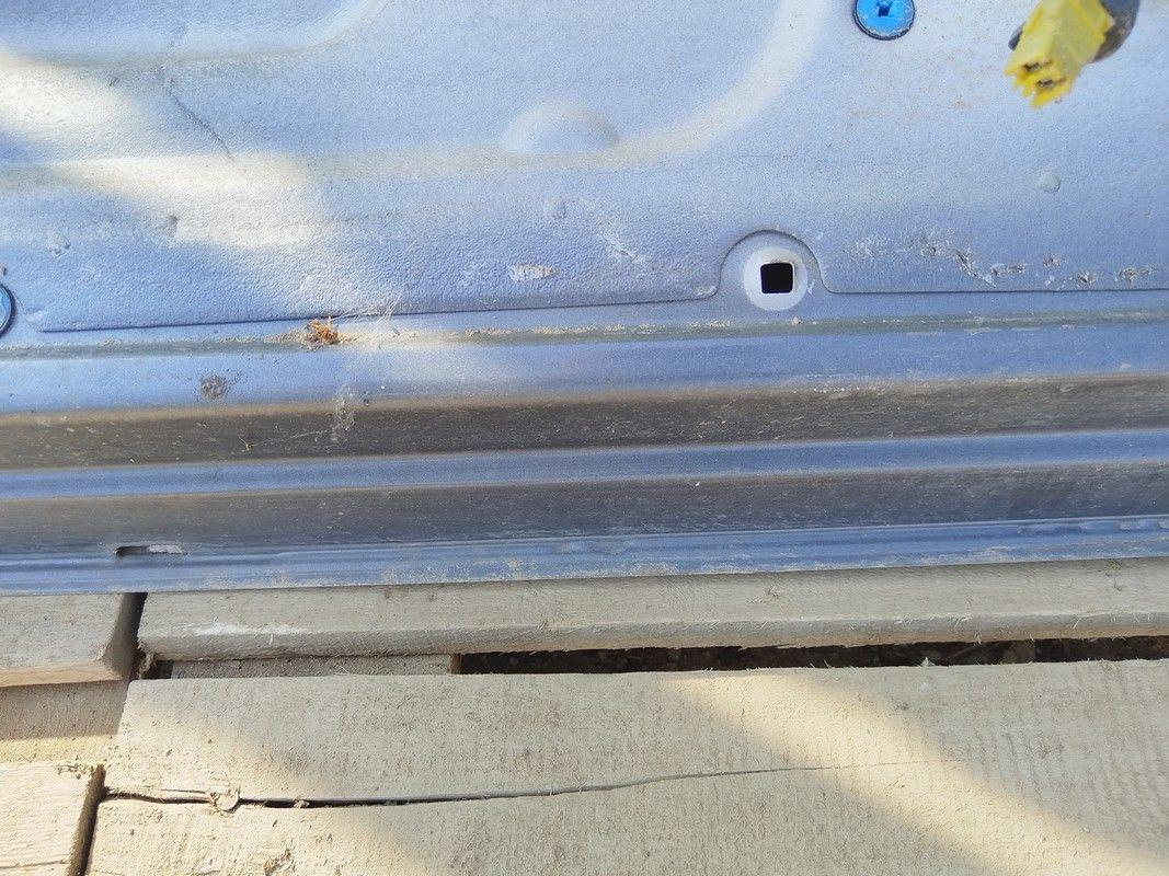 Дверь передняя левая IF9145 Fiat Punto undefined