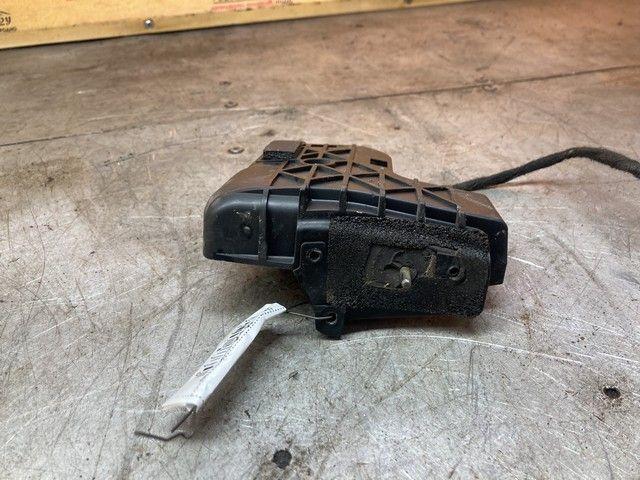 Активатор замка крышки топливного бака 67GOJ2 Volvo V40 - Фото 3