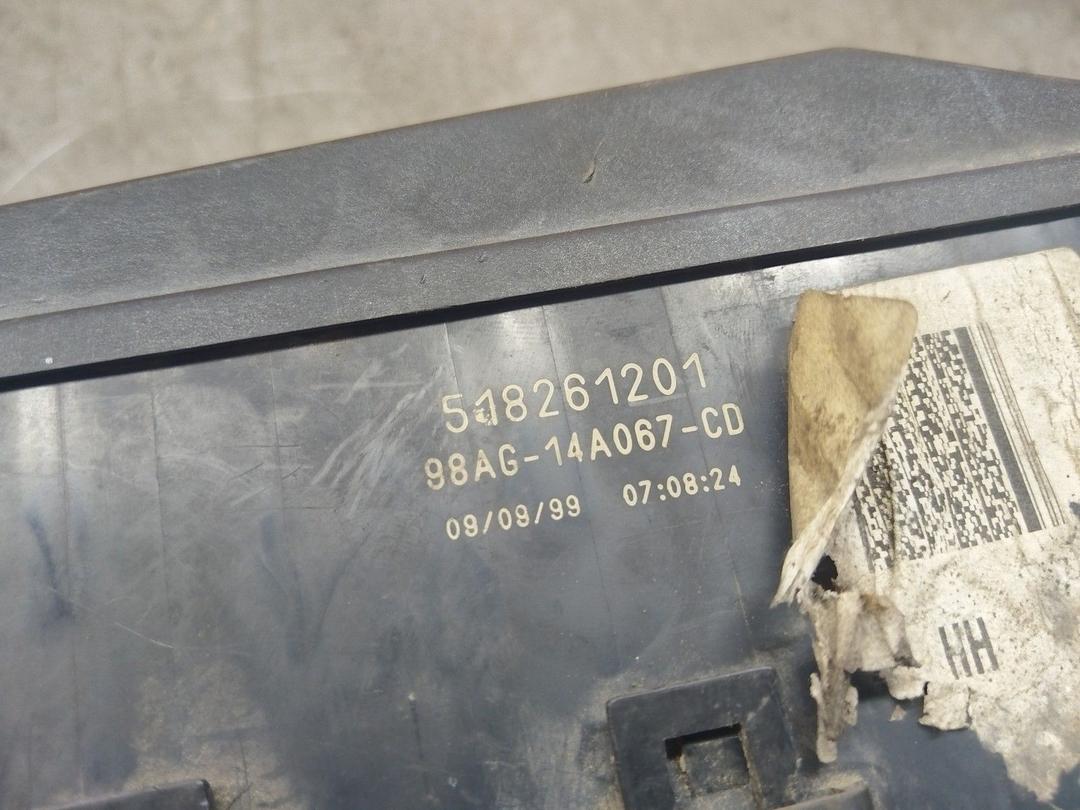 Блок предохранителей JRR48G Ford Focus - Фото 4