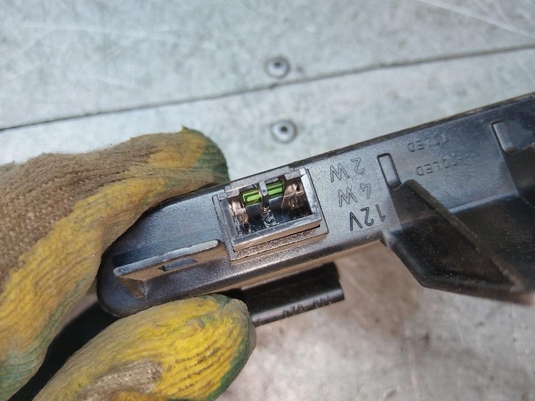 Стоп-сигнал POG9O4 Volvo V40 купить в магазине запчастей бу