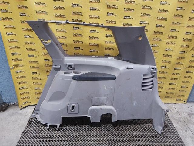 Обшивка багажника 91MXG8 Mitsubishi Grandis купить