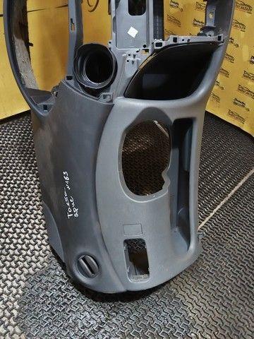 Панель передняя салона (торпедо) 98EGZE Toyota Yaris купить