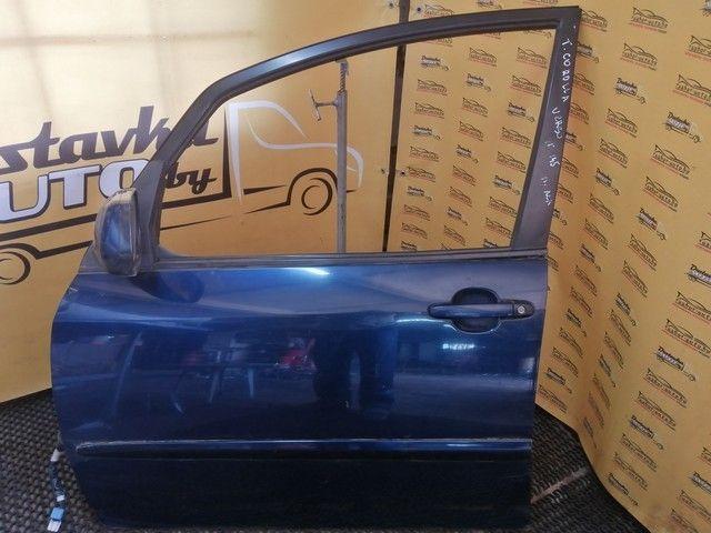 Дверь передняя правая KCZU99 Toyota Corolla Verso