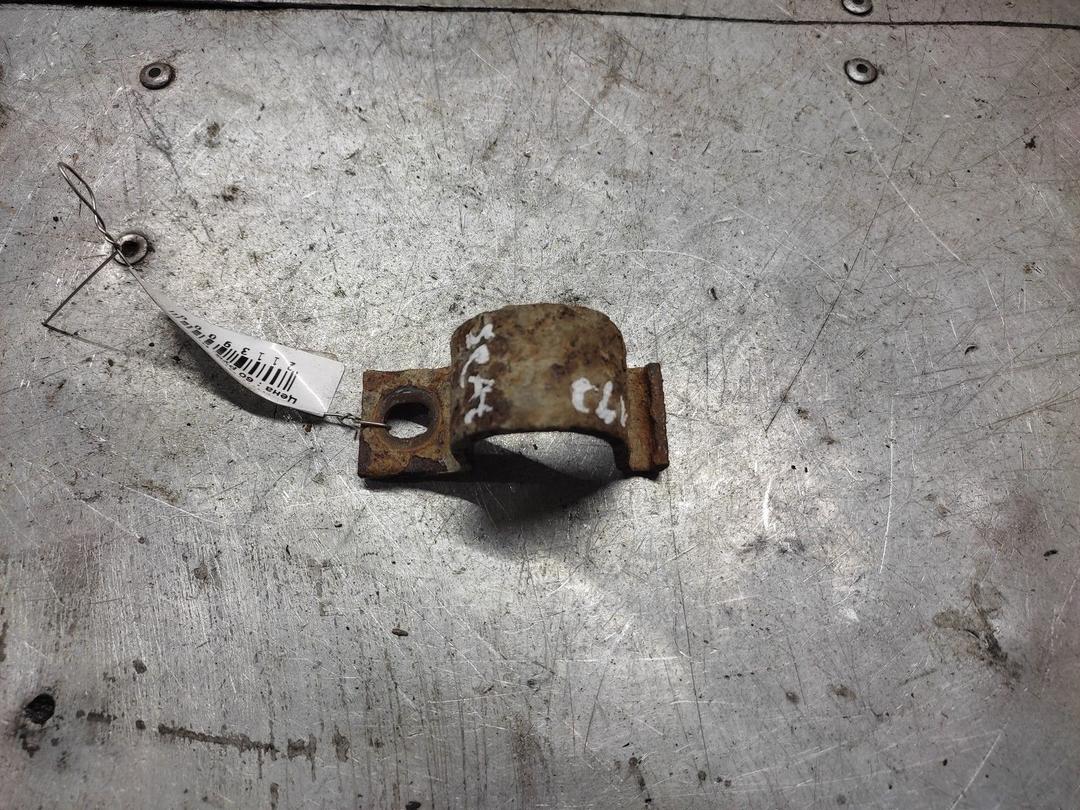 Крепление втулки стабилизатора 17ETH3 Seat Alhambra