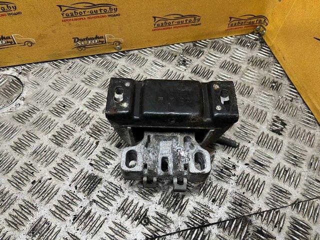 Подушка крепления двигателя RUAZGI Volkswagen Golf купить с доставкой