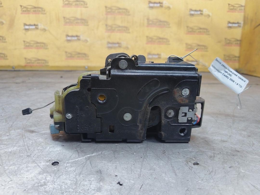 Замок двери передней правой 18PUNC Volkswagen Caddy