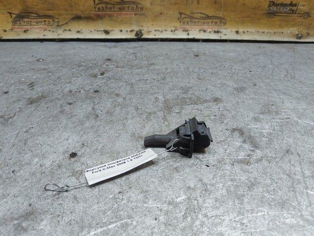 Форсунка омывателя 0N5XG8 Ford C-Max