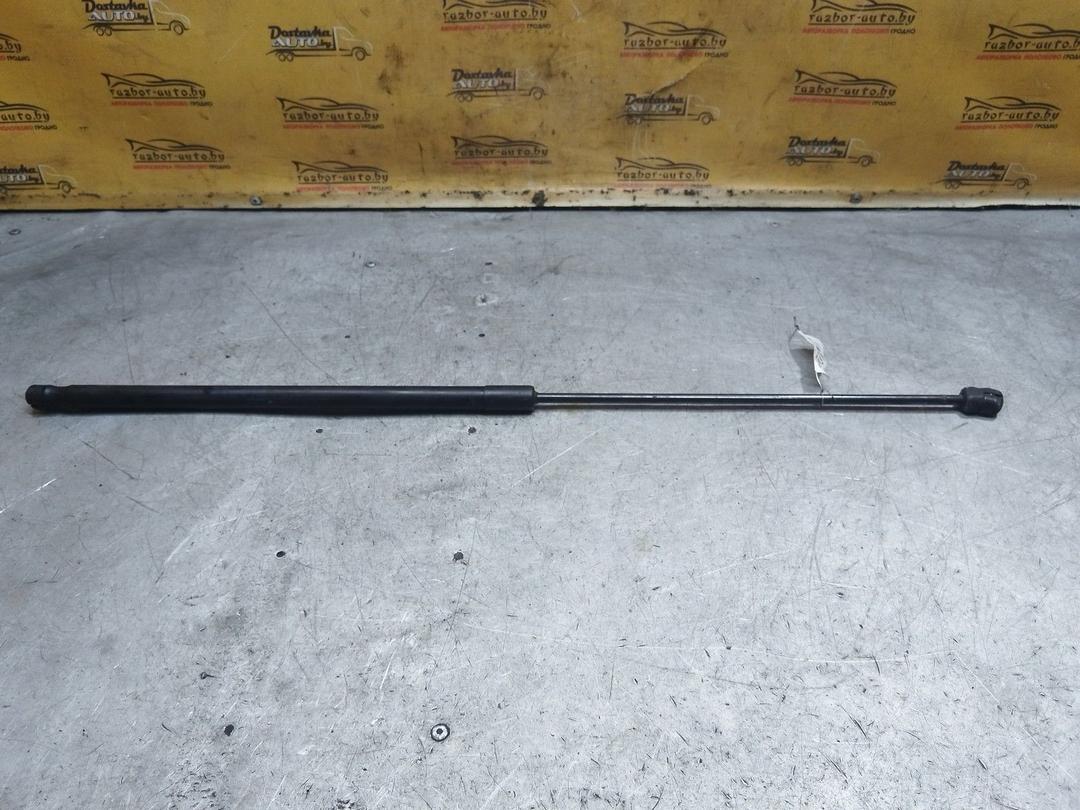 Амортизатор капота KLUTNB Volkswagen Passat