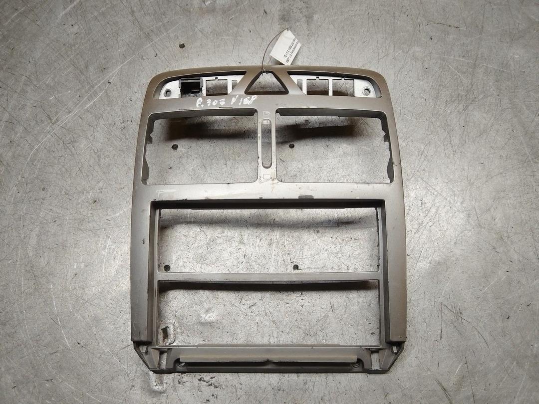 Рамка под магнитолу QTLUE8 Peugeot 307