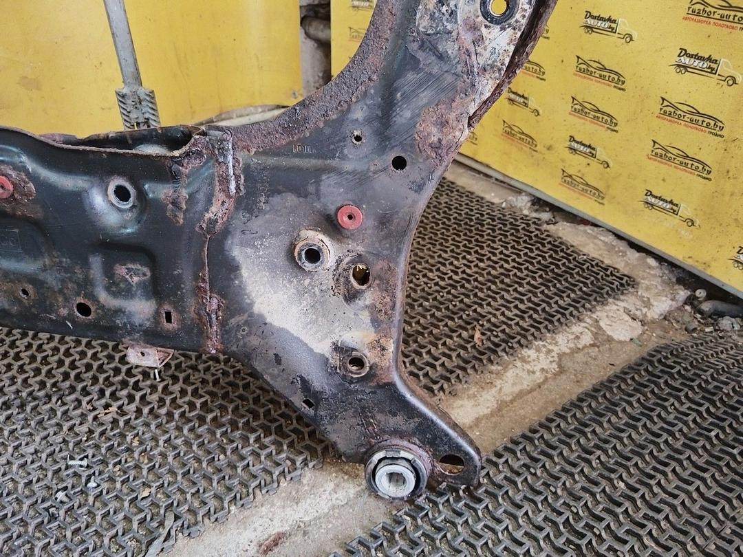 Балка подвески передняя (подрамник) 0Z6C3U Volvo XC70 undefined