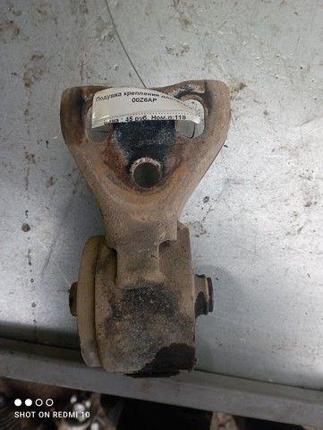 Подушка крепления двигателя 00Z6AP Mazda MPV