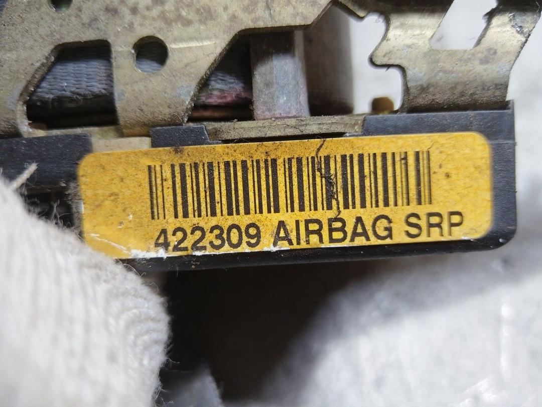 Ремень безопасности передний правый V6SHSQ Renault Laguna купить на авторазборке