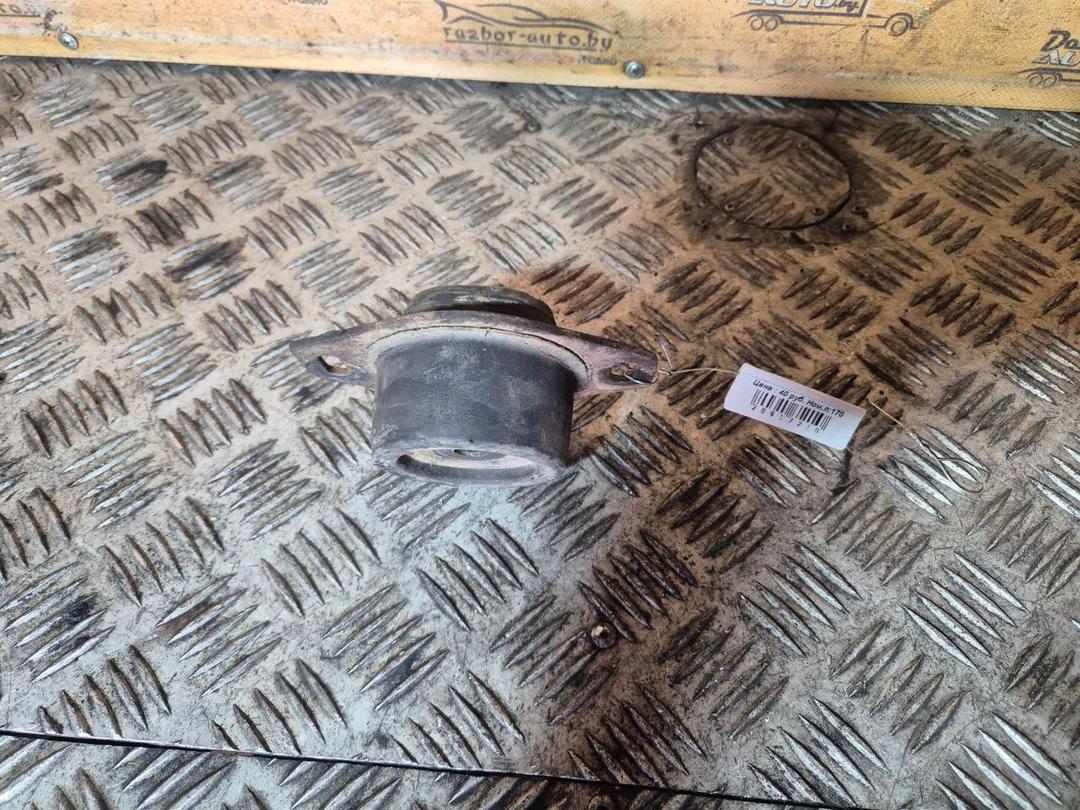 Подушка крепления КПП C2KDUE Peugeot 406 купить