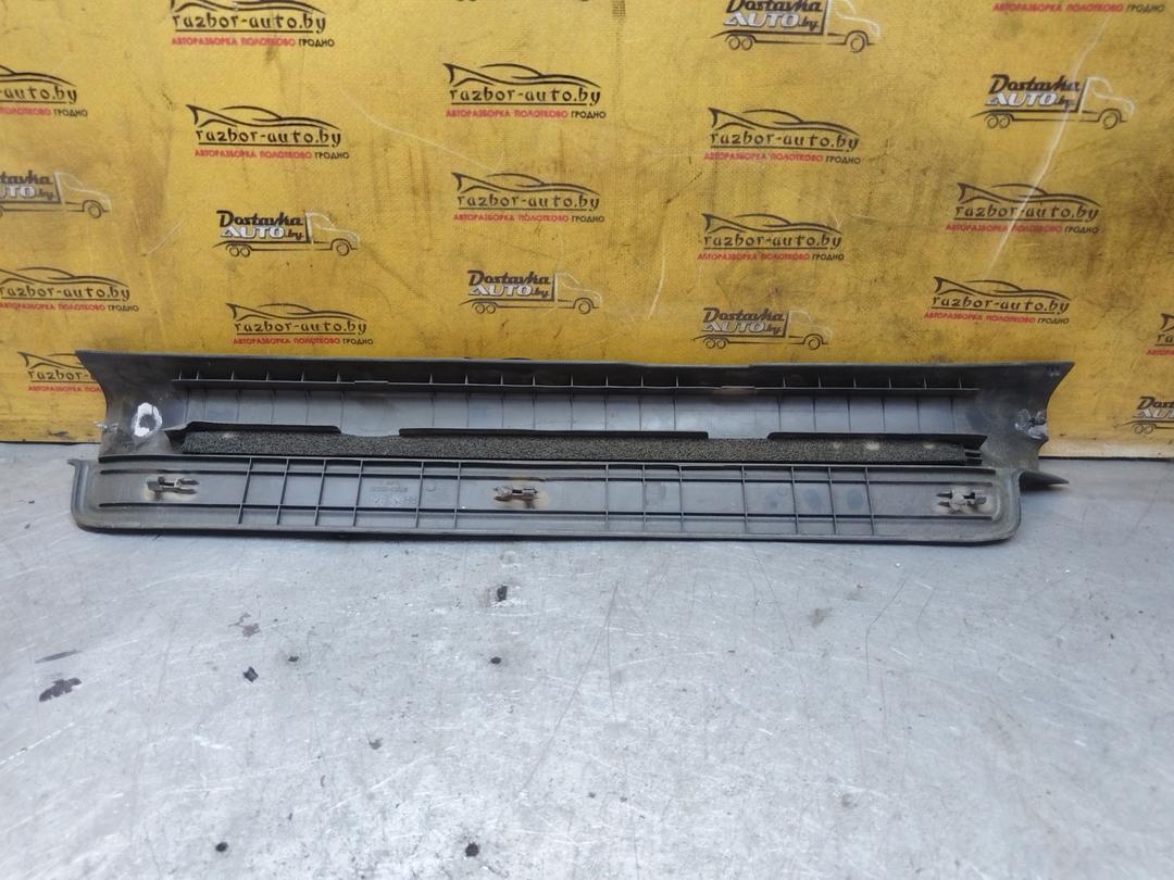 Накладка на порог FLK7D8 Toyota Avensis - Фото 2