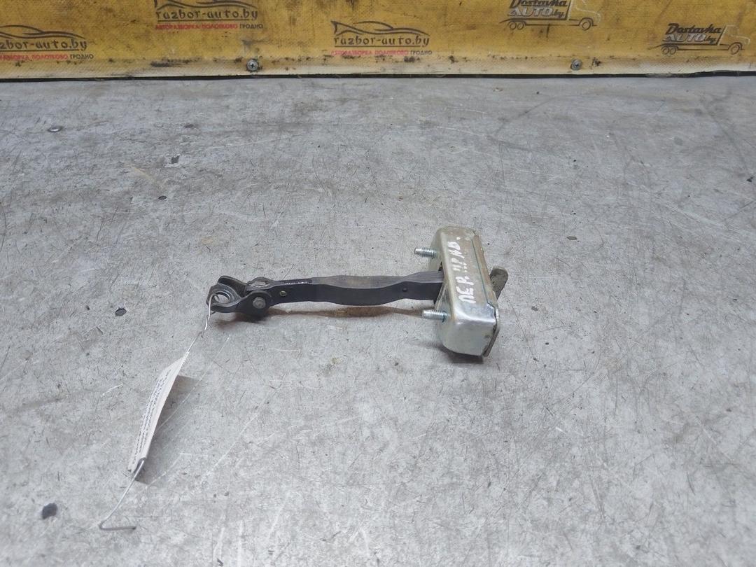 Ограничитель открывания двери передней U2L916 Toyota Corolla - Фото 1