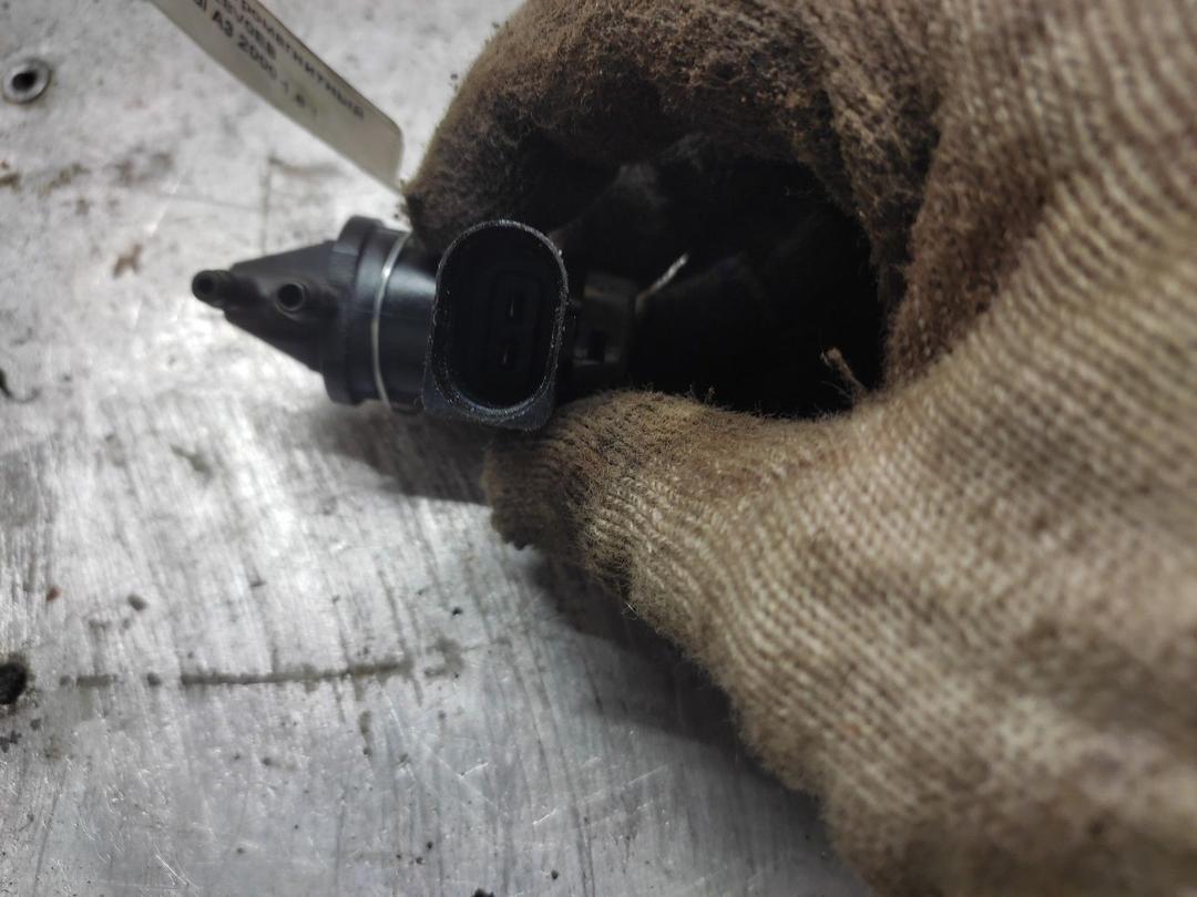 Клапан электромагнитный Z8V0EB Audi A3 купить