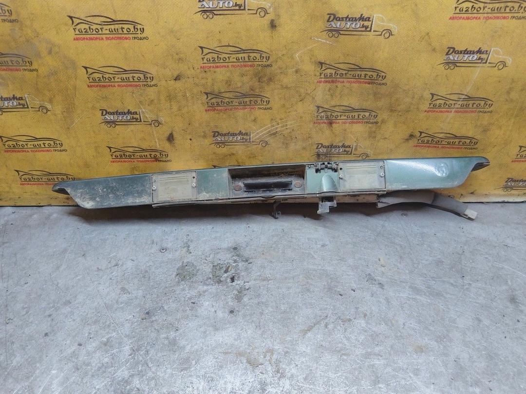 Накладка подсветки номера 3SAUXP Volvo V70 купить