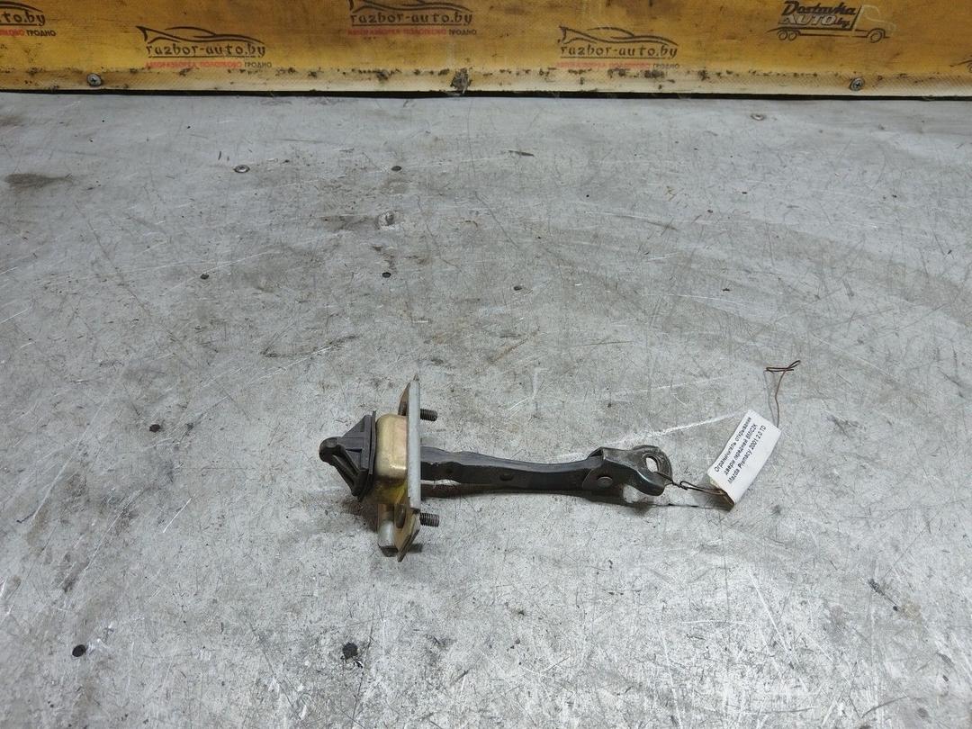 Ограничитель открывания двери передней 8MIC2K Mazda Premacy купить на авторазборке