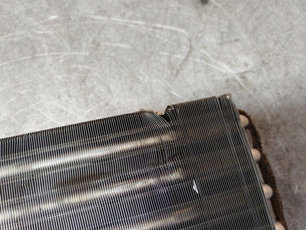 Радиатор отопителя (печки) YNJ3JH Peugeot 406 купить в магазине запчастей бу