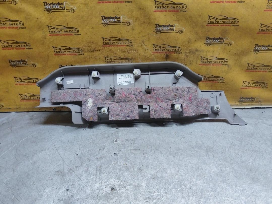 Накладка на порог внутренняя задняя левая 1RAE0P Mitsubishi Grandis купить