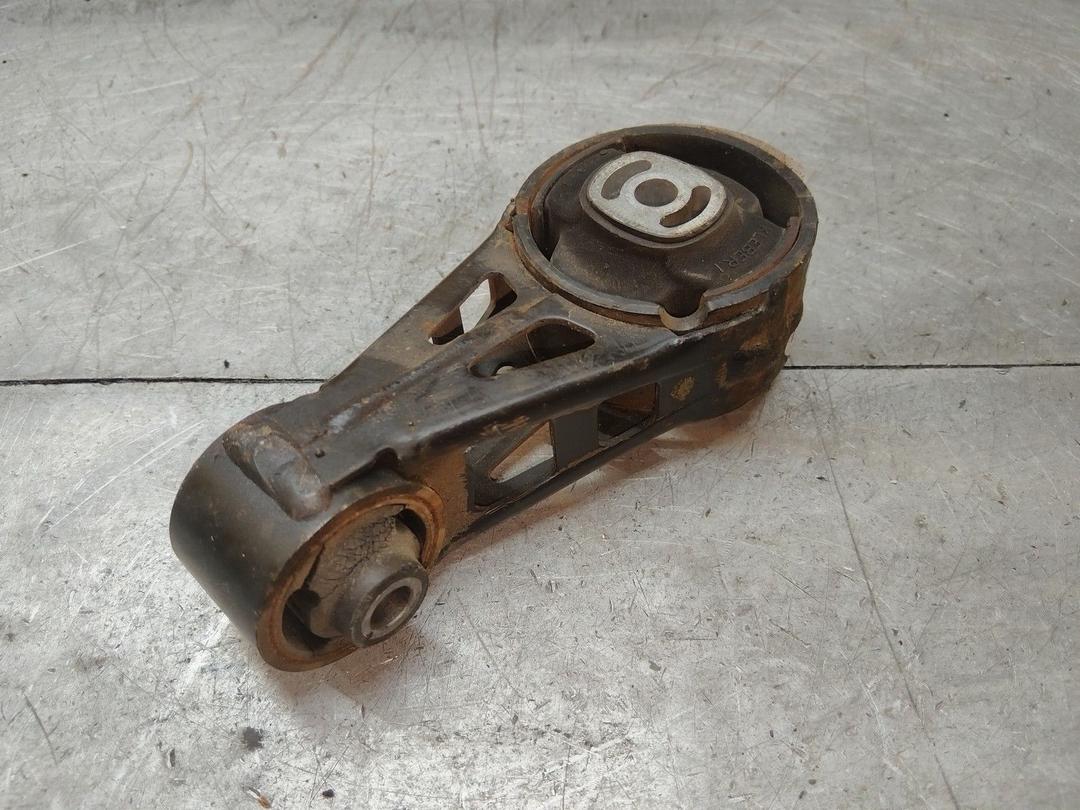 Подушка крепления КПП 4HLF52 Peugeot 406 купить