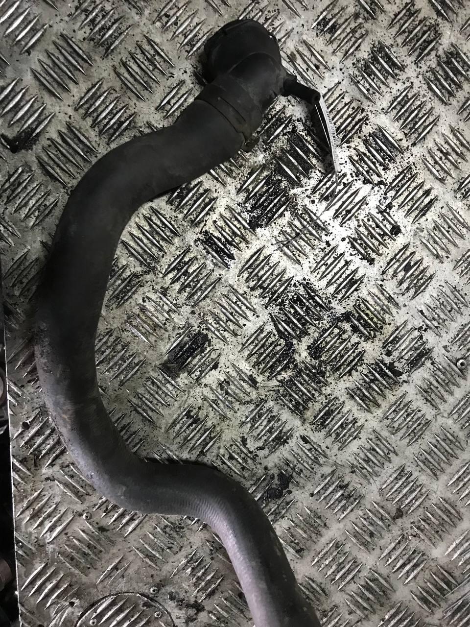 Патрубок интеркулера BGJXBR Volkswagen Passat