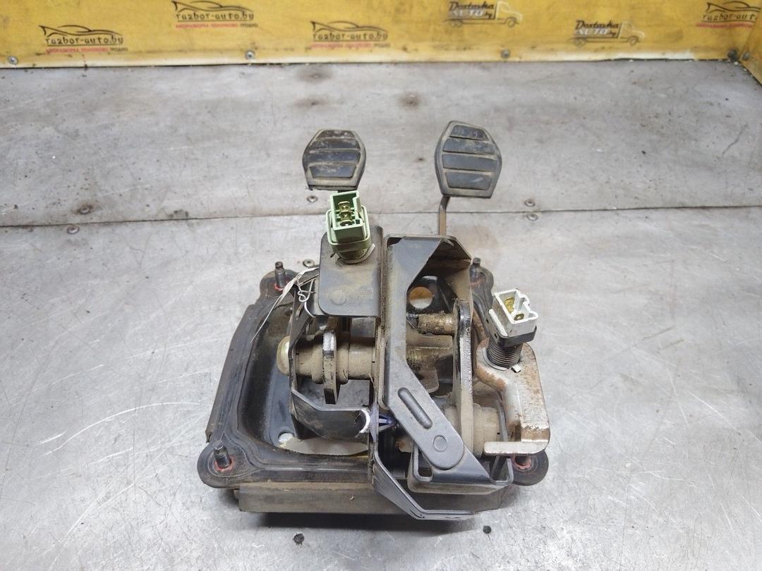 Узел педальный (блок педалей) 0IJLTA Renault Scenic RX4 купить с доставкой