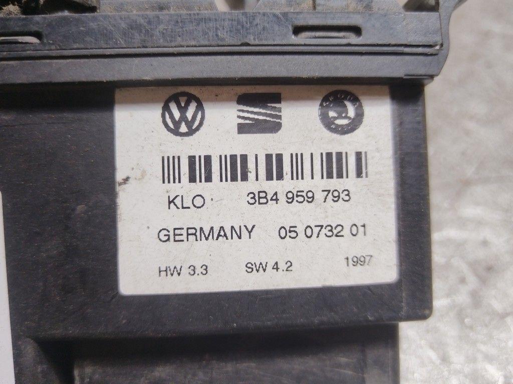 Блок управления стеклоподъемниками S60CWY Volkswagen Passat - Фото 3