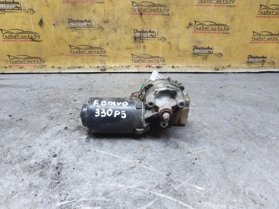 Моторчик передних стеклоочистителей (дворников) 8B60FH Fiat Bravo
