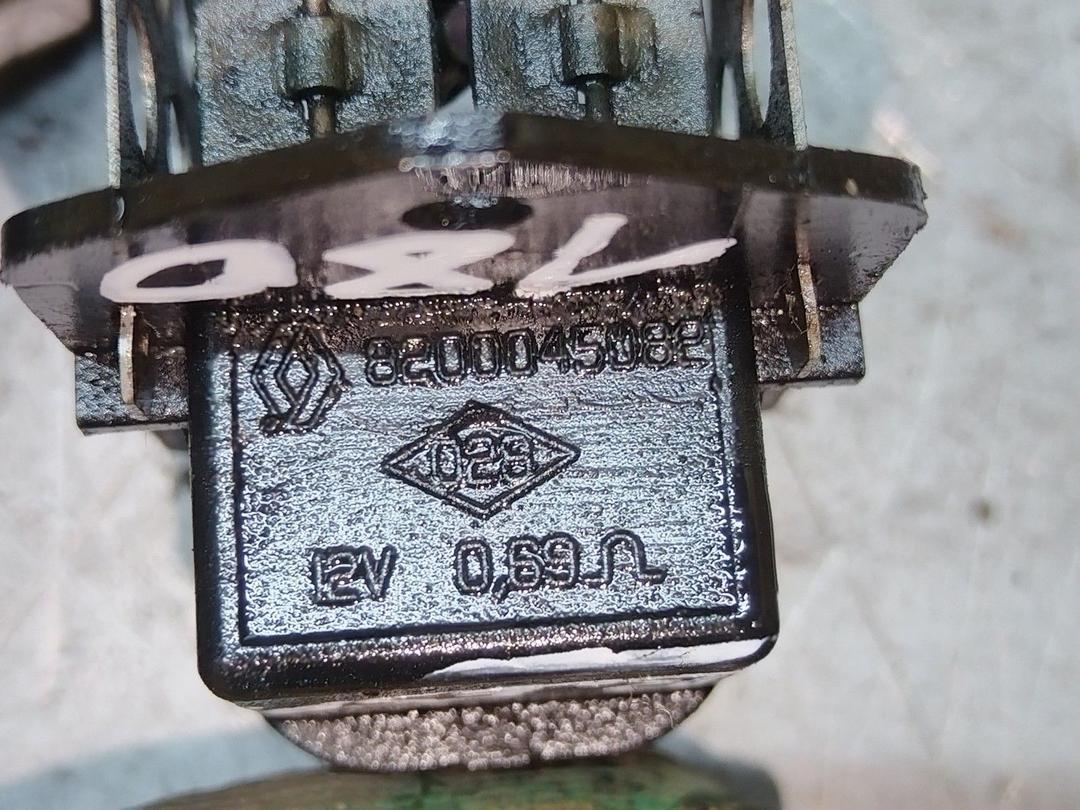 Сопротивление вентилятора охлаждения OUJC4C Renault Espace купить с доставкой