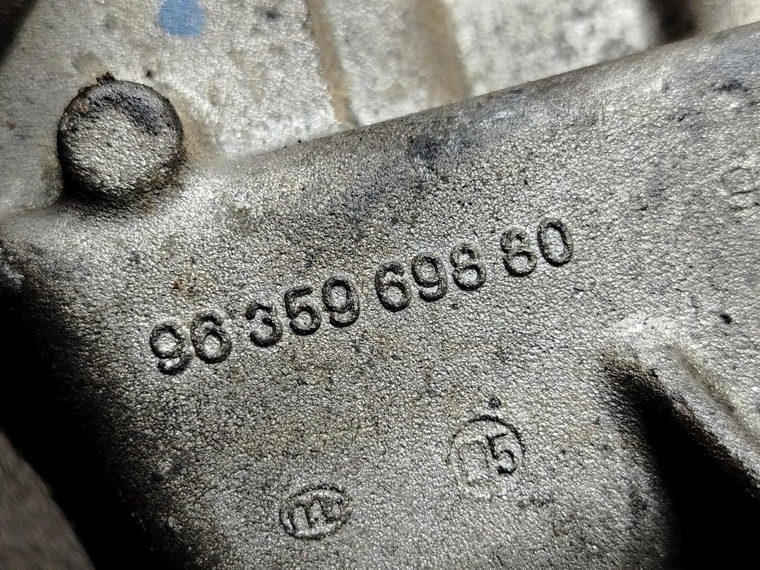 Кронштейн двигателя DU827M Citroen Xsara Picasso - Фото 5