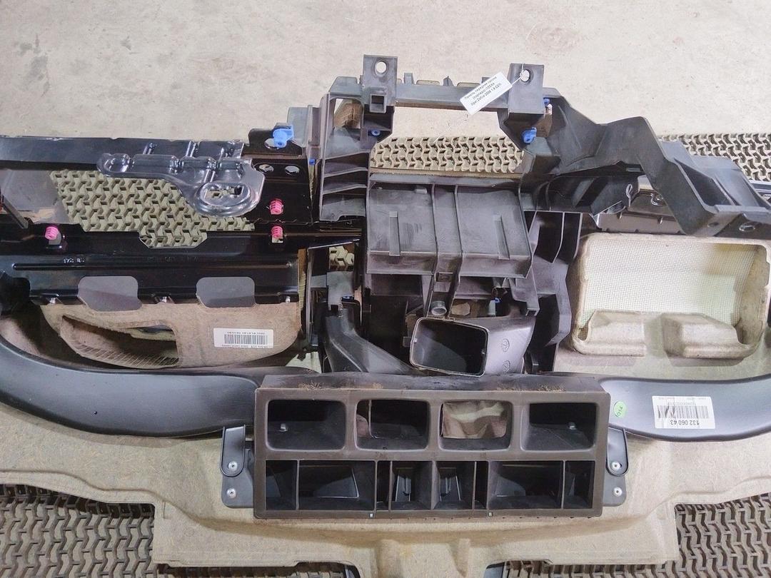 Панель передняя салона (торпедо) I1ZCXH Opel Zafira undefined