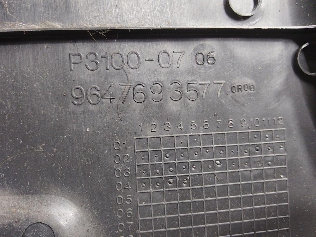 Обшивка стойки центральной правой OG20PN Citroen C3 купить с доставкой