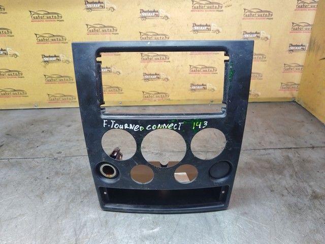 Рамка под магнитолу V7O5PX Ford Tourneo Connect - Фото 1