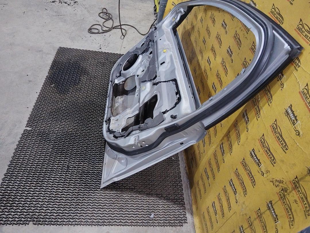 Дверь передняя правая 6V8RQ8 Ford Mondeo undefined