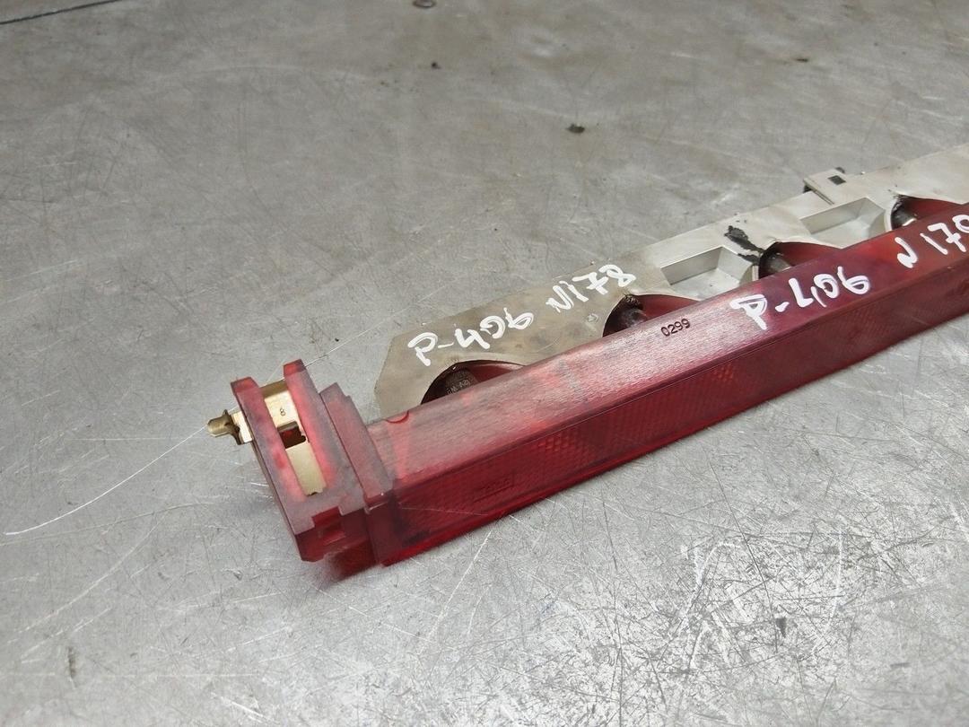 Стоп-сигнал G2H3E3 Peugeot 406 купить