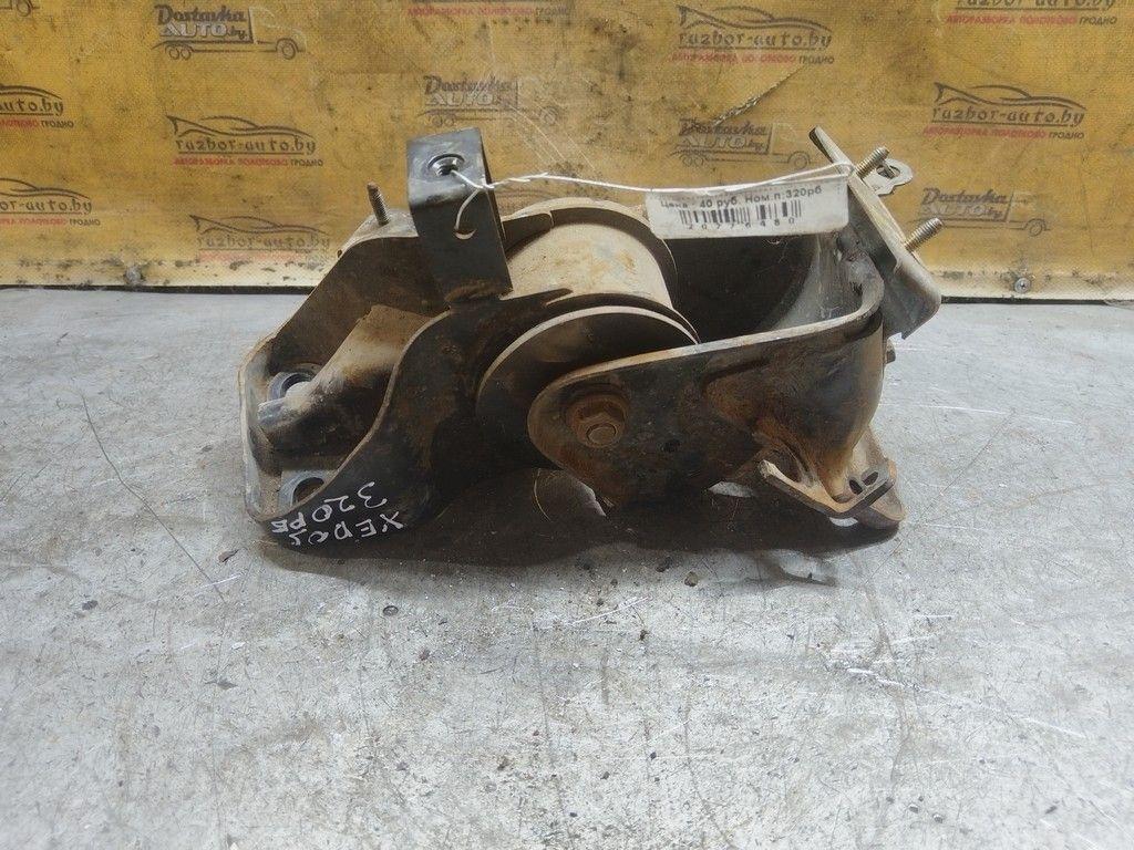 Подушка крепления КПП R3O6BU Mazda Xedos 6 - Фото 3