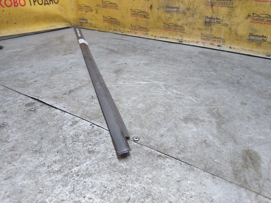 Молдинг стекла двери передней правой наружный 7X5B7R Fiat Bravo купить в магазине запчастей бу