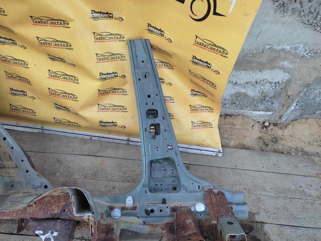 Стойка кузовная центральная левая EKFSSV Nissan Almera