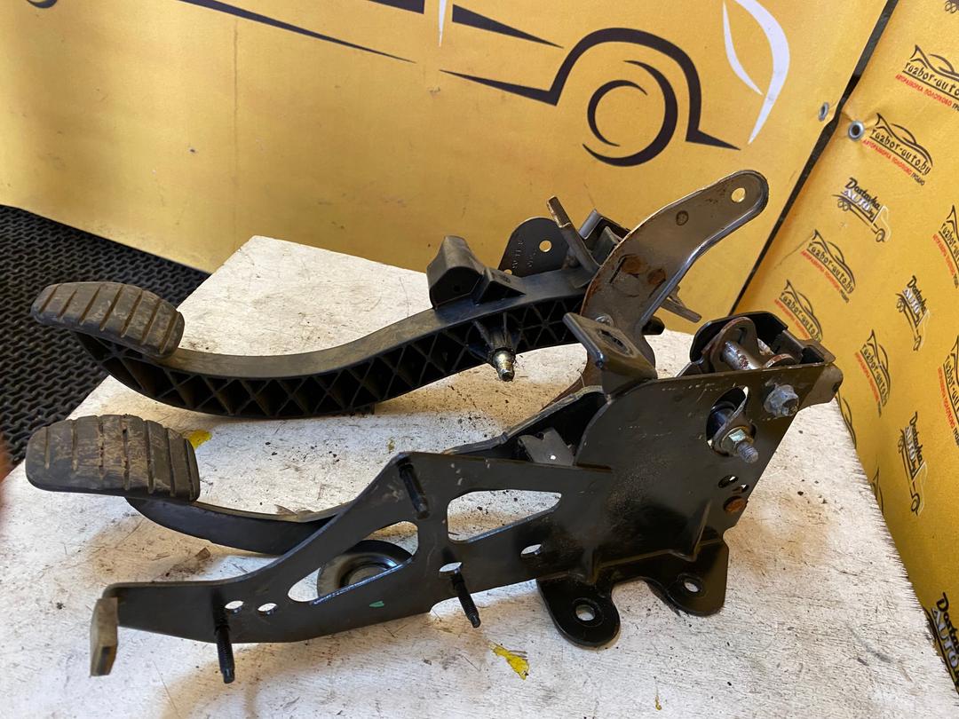 Узел педальный (блок педалей) QJFSA8 Renault Scenic купить в магазине запчастей бу