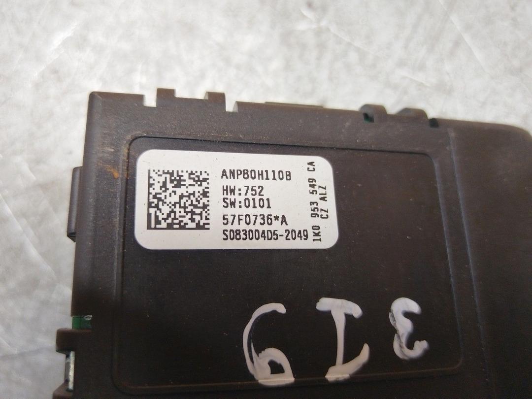 Блок управления подрулевыми переключателями EZCRQ8 Volkswagen Caddy купить с доставкой