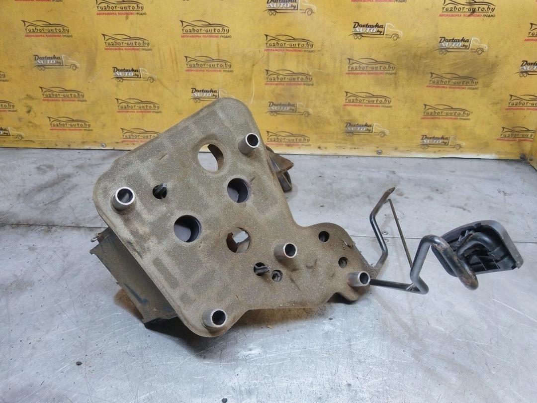 Узел педальный (блок педалей) 9HL2W4 Citroen C5 купить с доставкой. Огромный выбор запчастей и марок авто. У нас есть практически все.