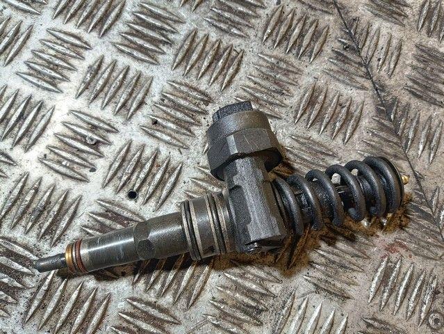 Форсунка BZBZ9T Volkswagen Passat купить с доставкой. Огромный выбор запчастей и марок авто. У нас есть практически все.