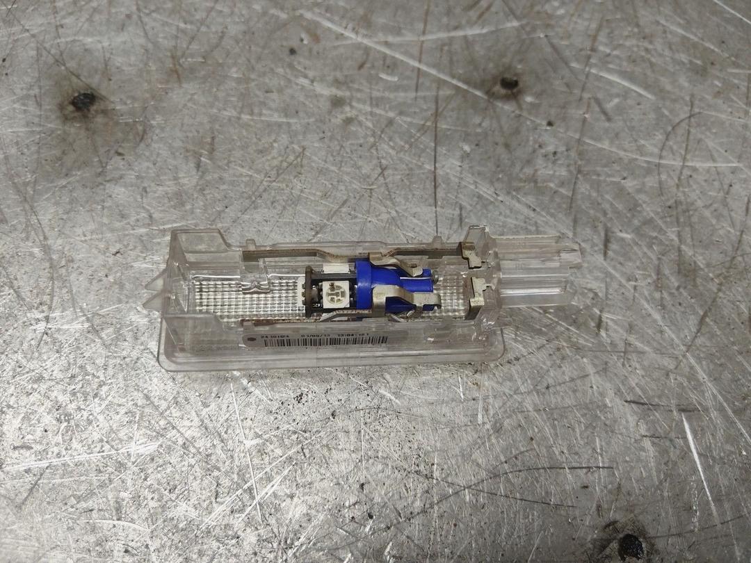 Фонарь салона (плафон) VR75G3 Ford Fusion купить