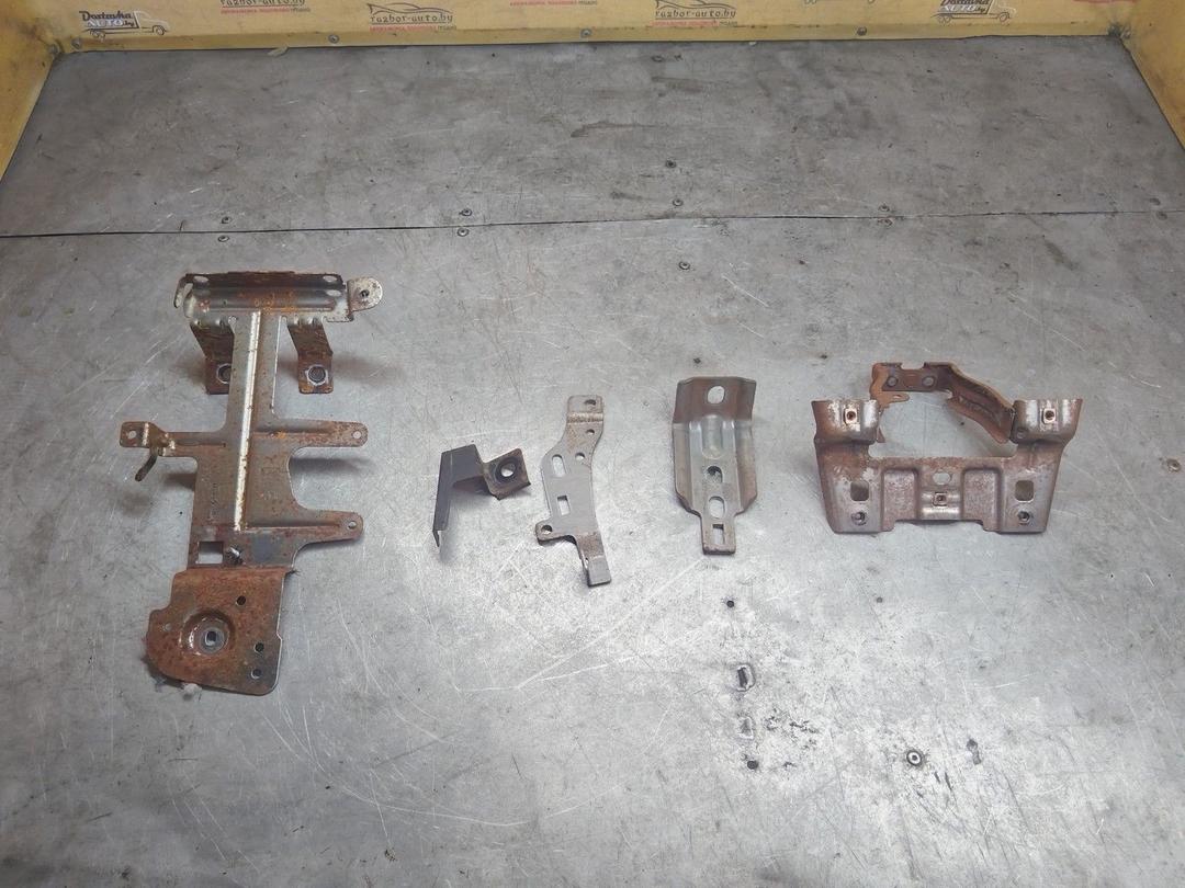 Кронштейн 2E2AWJ Ford Fusion