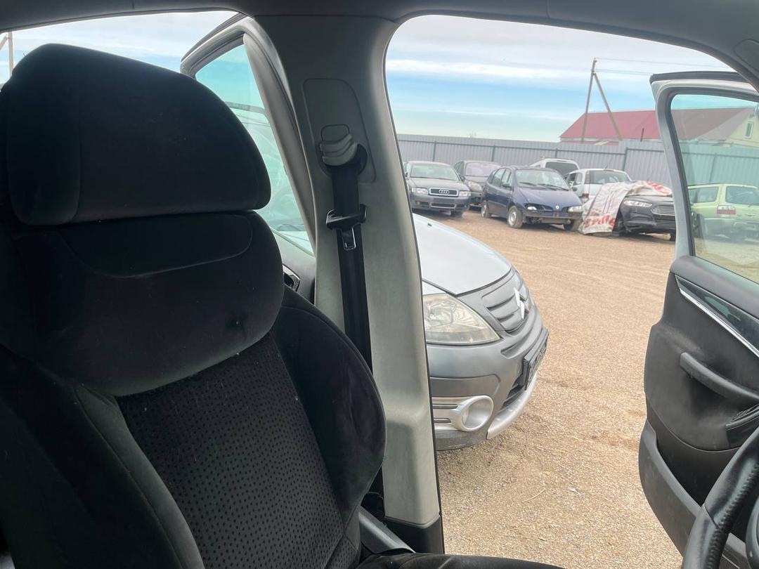 Ремень безопасности передний левый EOI2TW Citroen C4 Picasso
