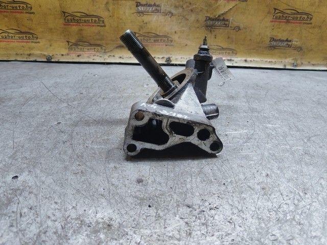 Кронштейн масляного фильтра ZW0YK4 Audi A4 купить в магазине запчастей бу