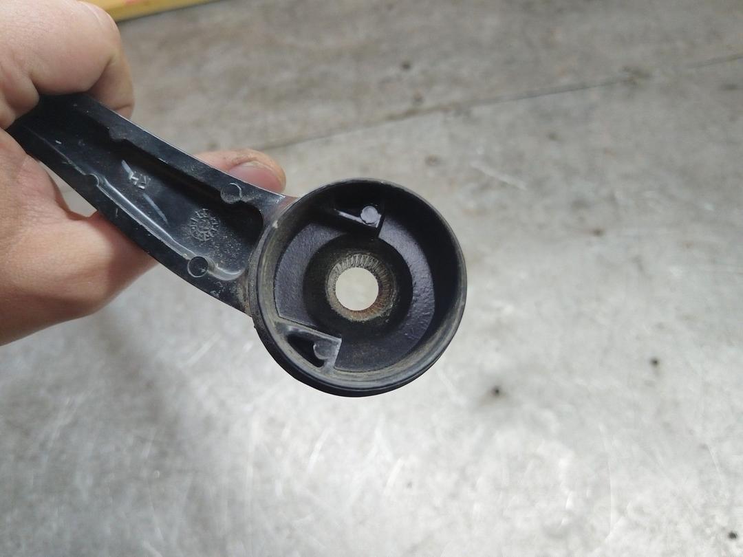 Щеткодержатель (поводок стеклоочистителя, дворник) CDQA6O Ford Fusion - Фото 17