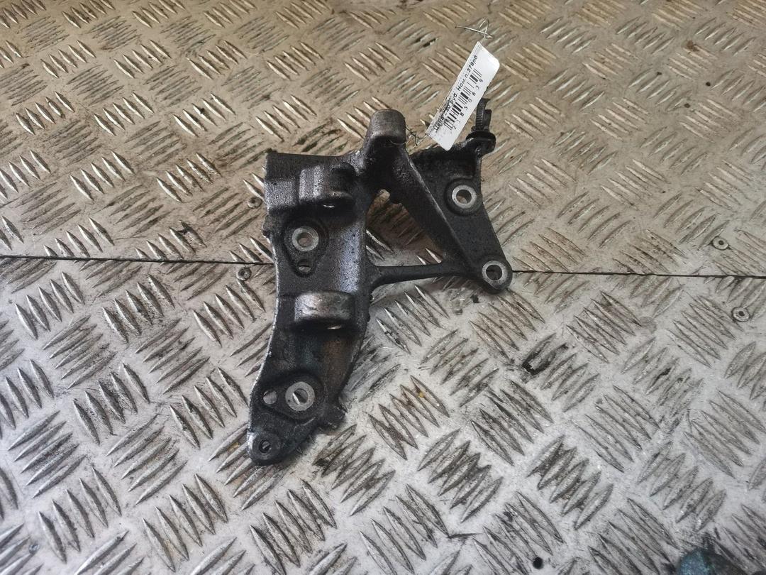 Кронштейн генератора J0TQD1 Ford C-Max - Фото 1